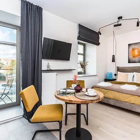 Modern Studio With A Balcony By Rent Like 아파트